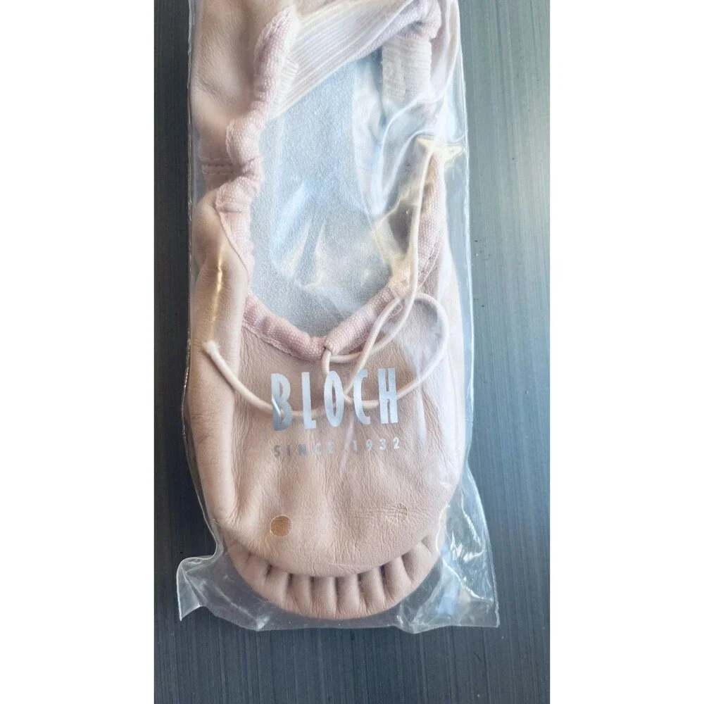 Bloch Childrens Dansoft Pink Leather Ballet Shoes Size 11D NEW